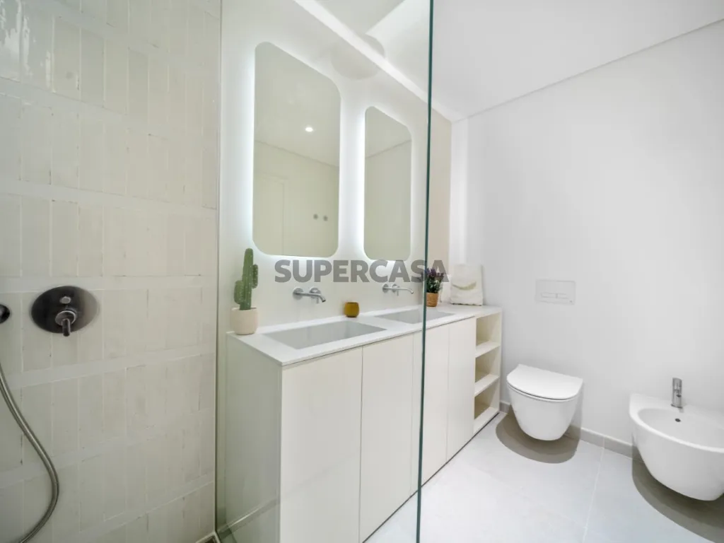 Bagni - Luxury 2-Bed Flat with Beachfront in Quarteira