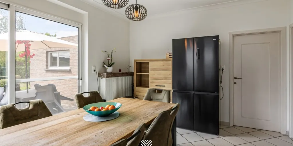 Dining Room - Open Plan House with Garden in Zonhoven