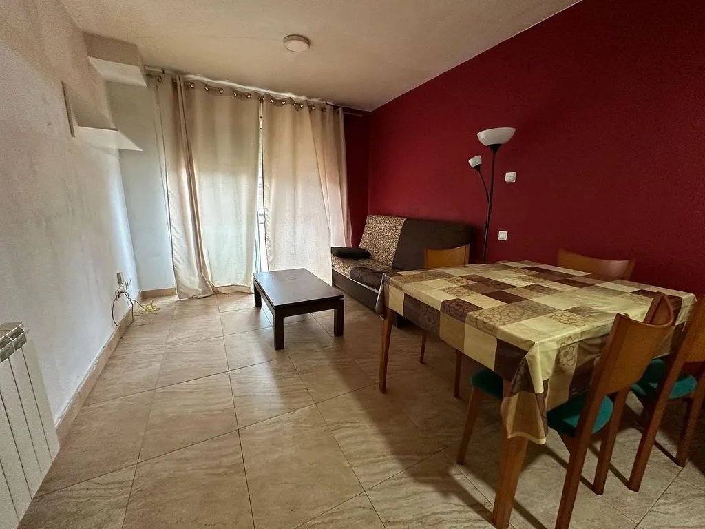 Söögituba - Apartment with Parking in Vallirana