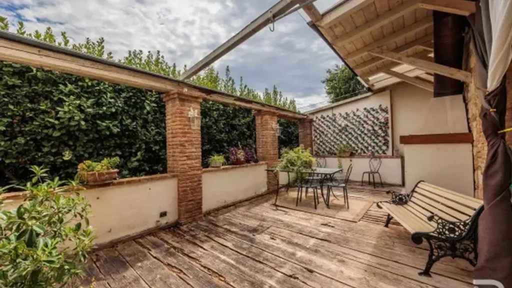 Terrass - Rustic Villa with Solar Panels in Rosignano Marittimo
