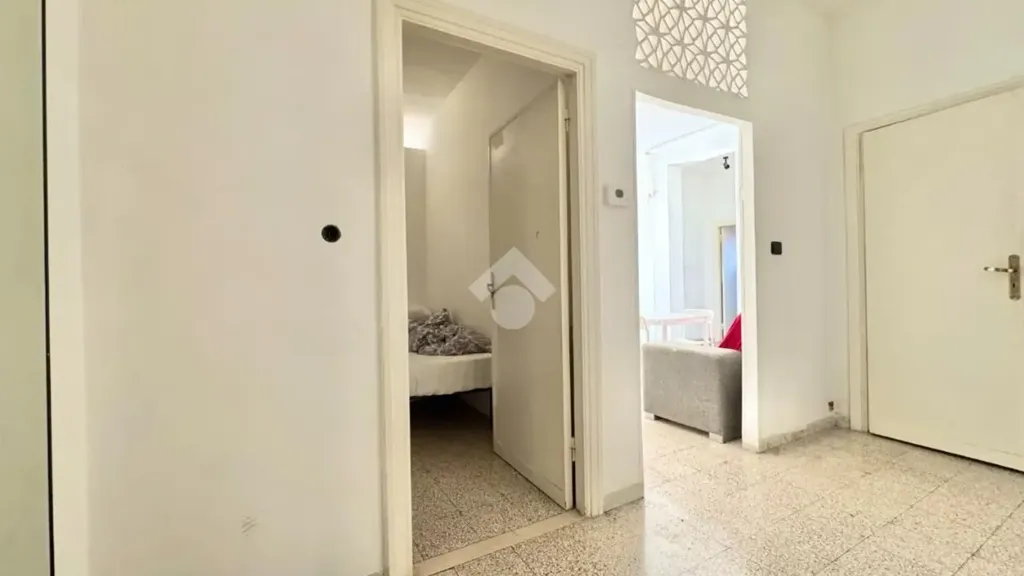Hallway - 4-Room Apartment with Balcony in Bari