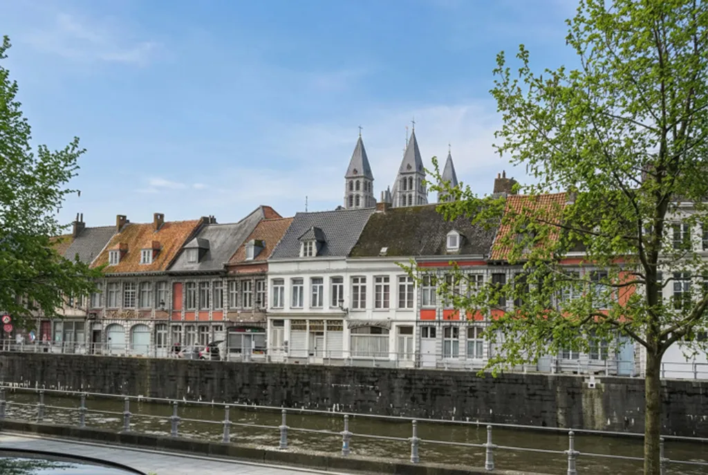 Välivaade - Apartment with Cathedral Views in Tournai