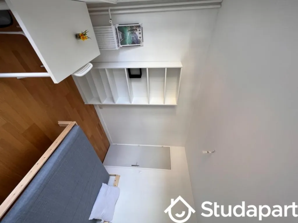 Chambres - Chambre en Colocation avec Terrasse à Orléans