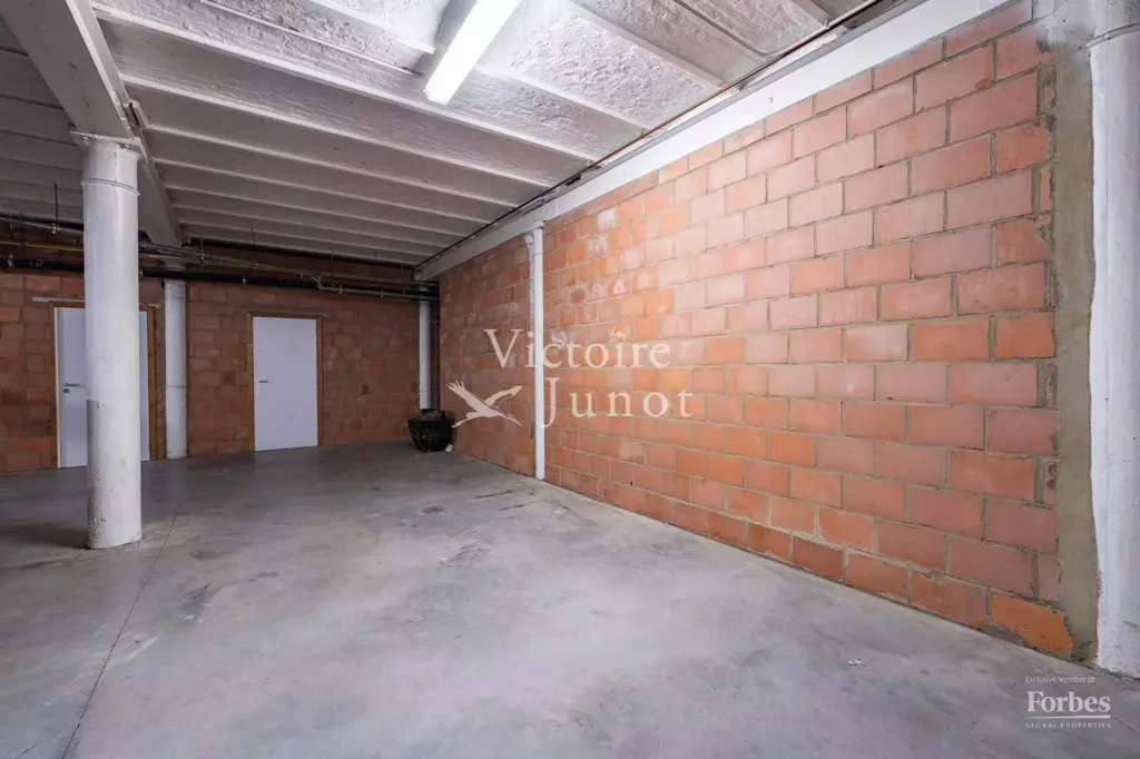 Garage - Loft 2 Chambres avec Parking à Bruxelles