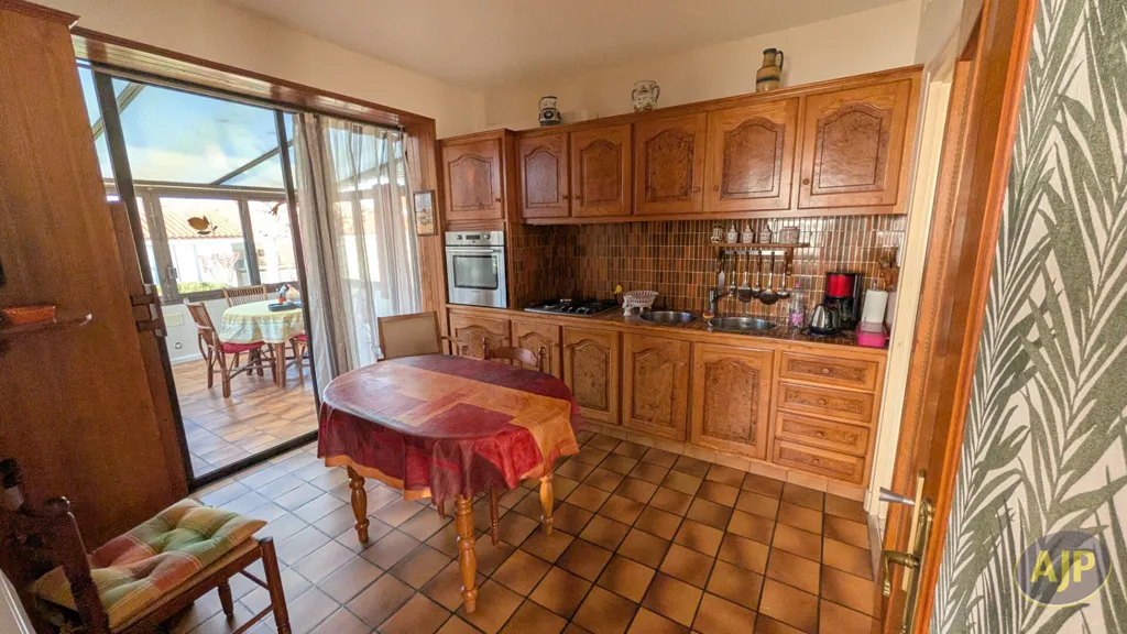 Kitchen - Charming House with Terrace in L'Aiguillon Sur Mer