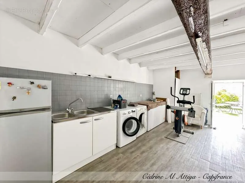 Cuisine - Propriété de Caractère avec Piscine à Saint-Xandre