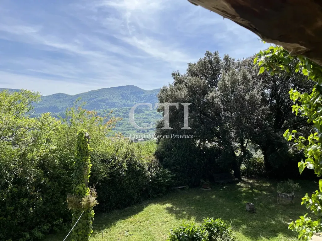 Jardin - Maison Campagnarde en Pierre avec Vue Panoramique en Provence