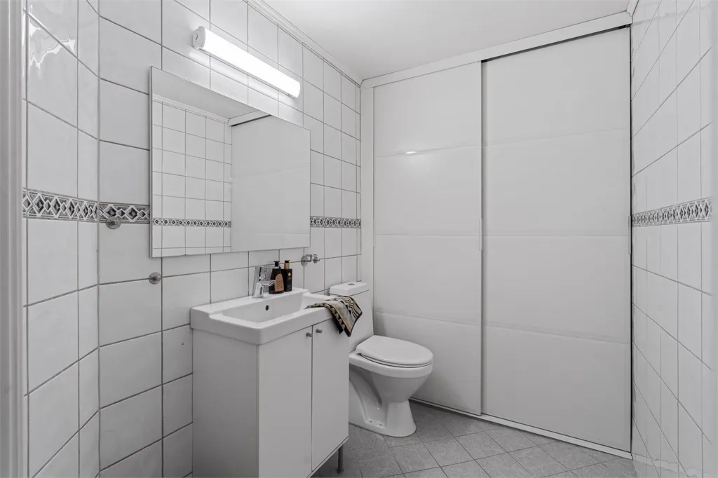 Salles de bain - Modern Flat with Sea View in Tasta