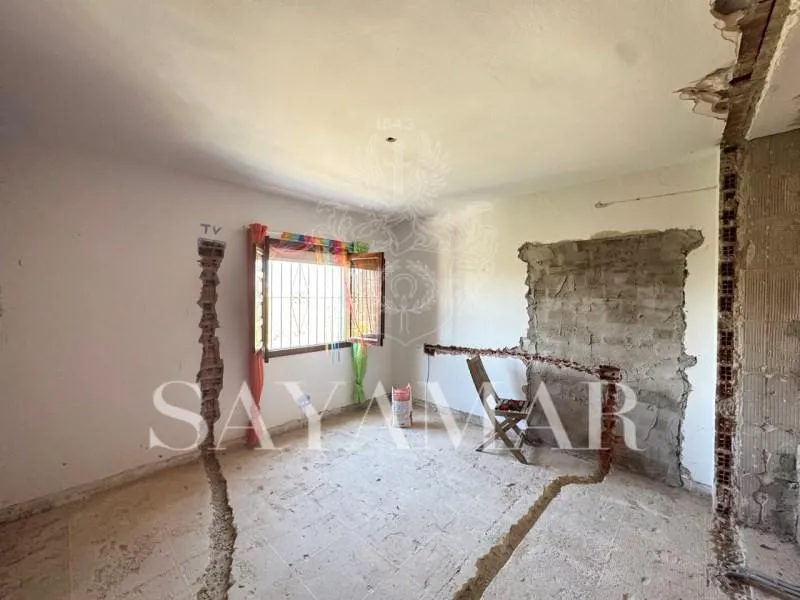 Pièces - Renovatable Villa near Sayalonga
