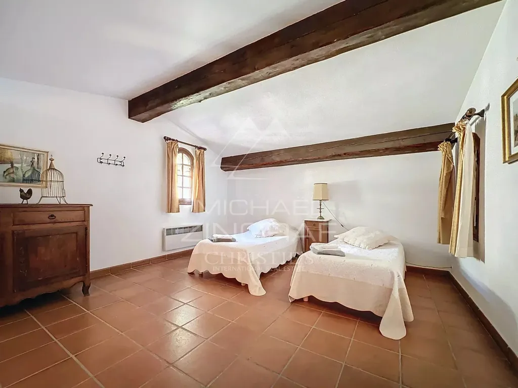 Magamistoad - 11-Piece Villa with Equestrian Potential in Callas