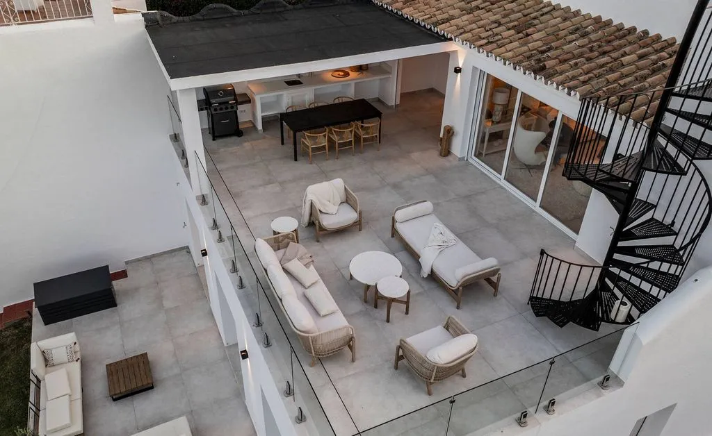 Terrass - Luxury Detached House with Garden in Marbella