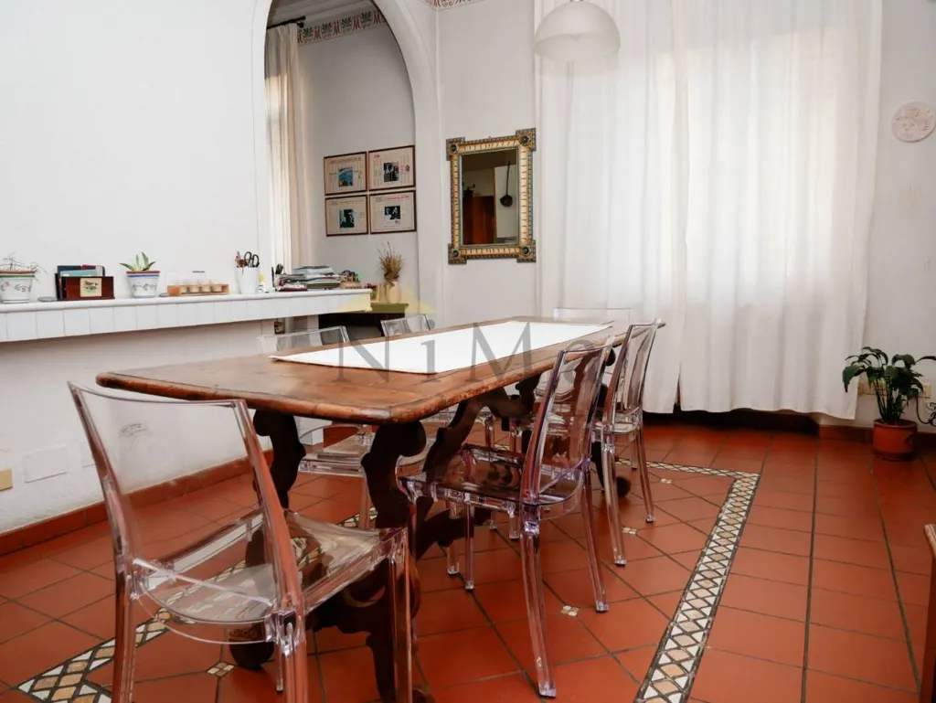 Salle à manger - Liberty Villa with Park in Saluzzo