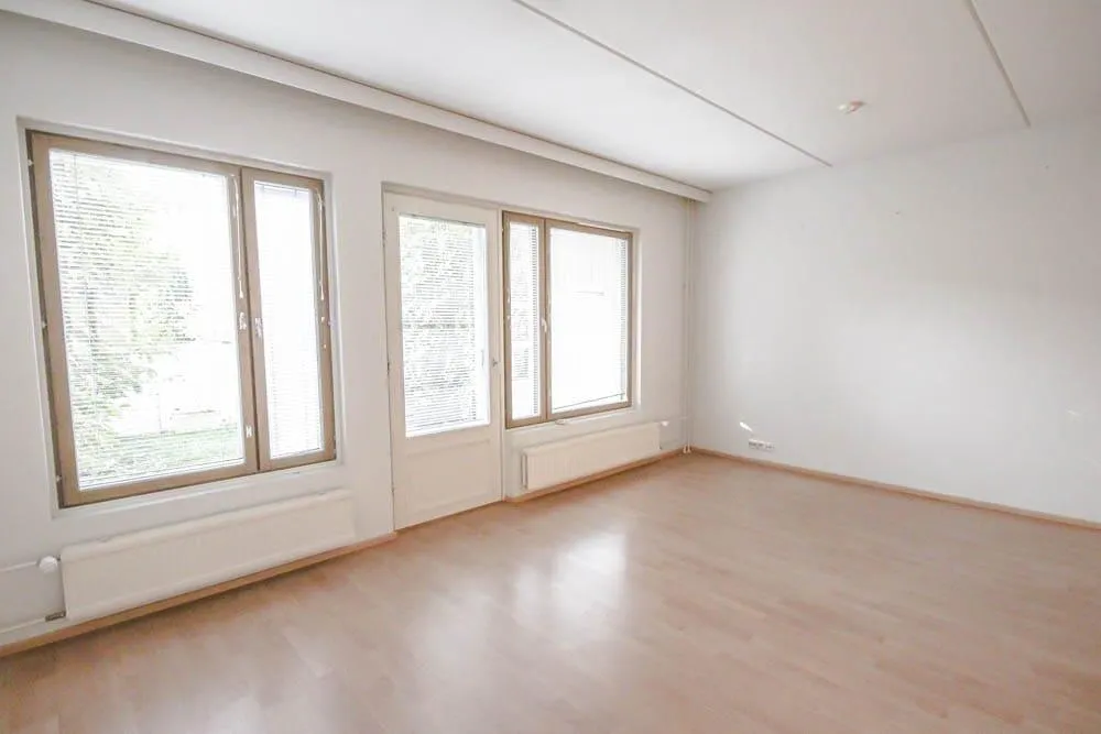 Rooms - Apartment with Balcony in Tapiola, Espoo