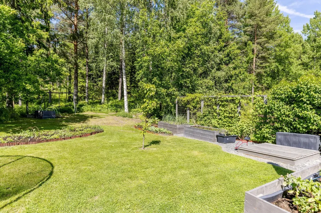 Jardin - Planned Villa with Balcony in Ludvika