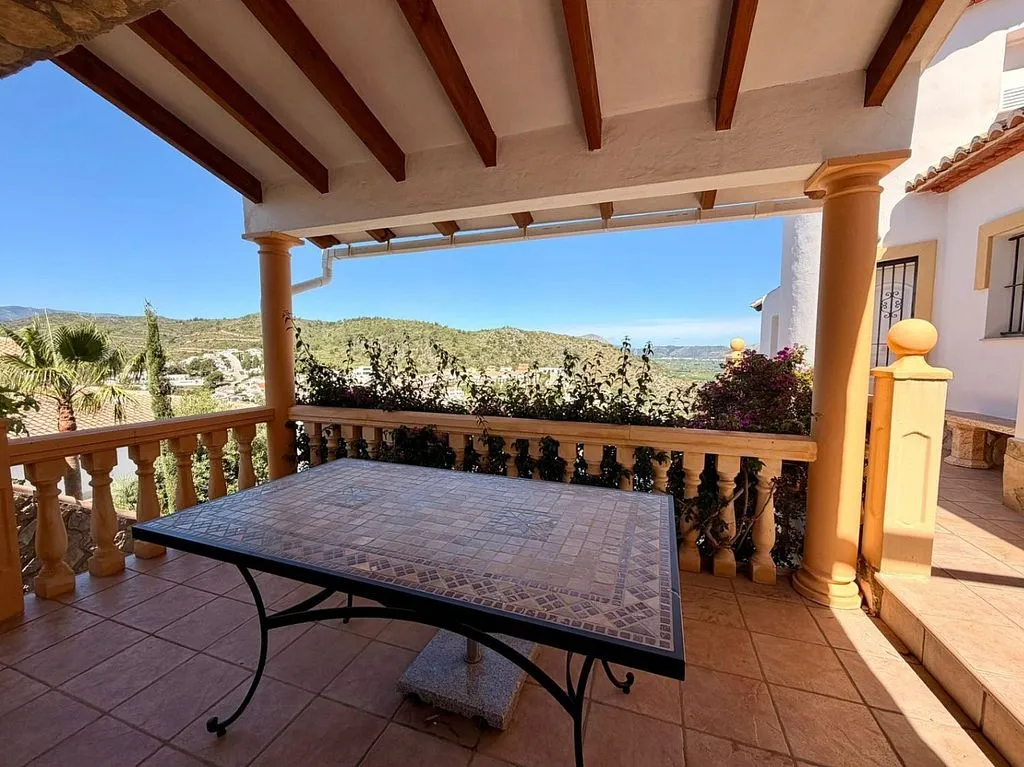 Terrass - Chalet with Pool and Terrace in Pedreguer