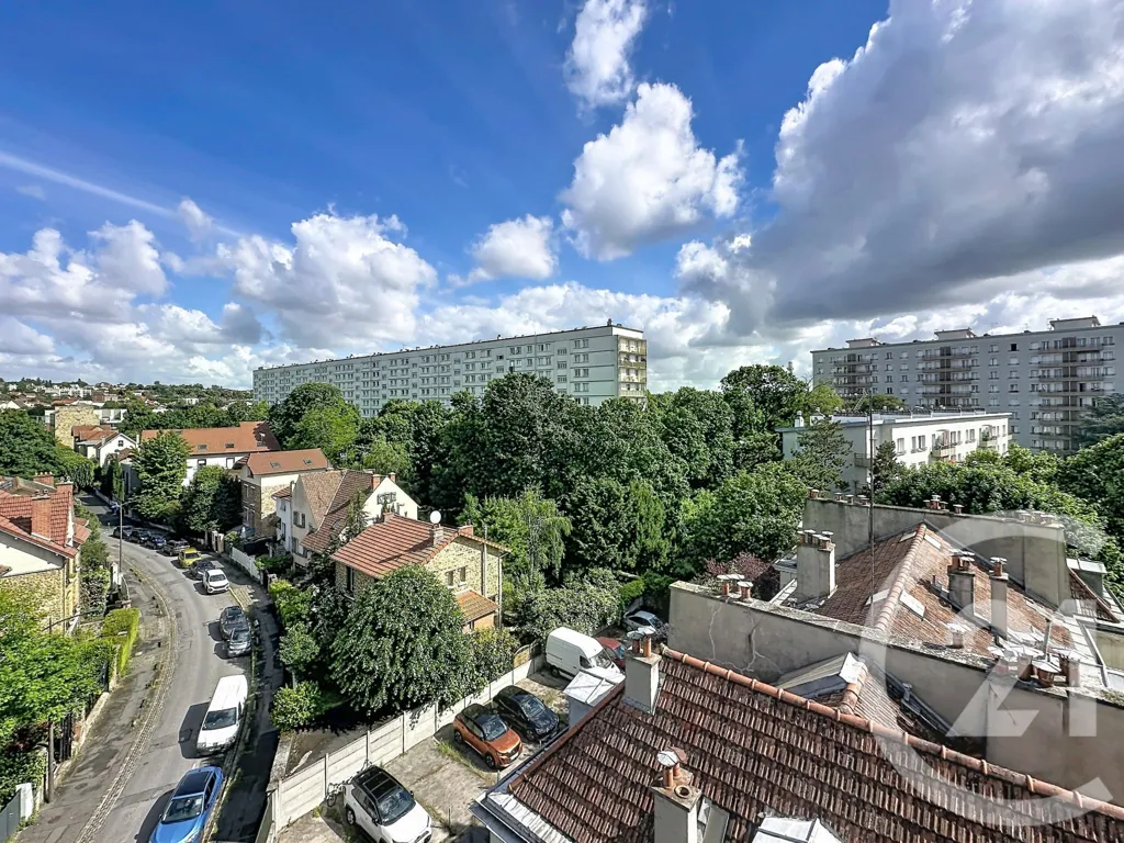 Vista aérea - Studio Apartment with View in Thiais