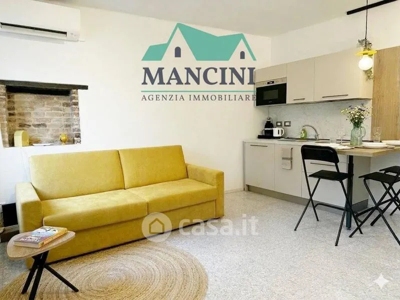 Elutuba - Modern House with Private Garden in Jesi Centre
