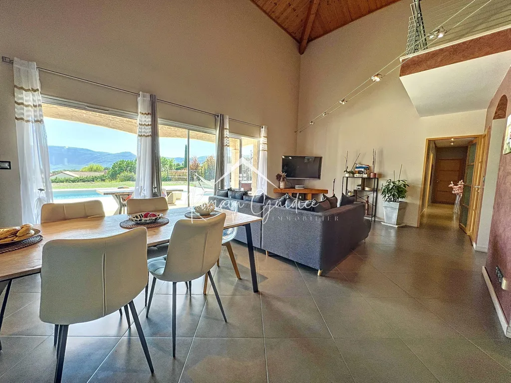 Söögituba - Villa with Impressive View in Millau