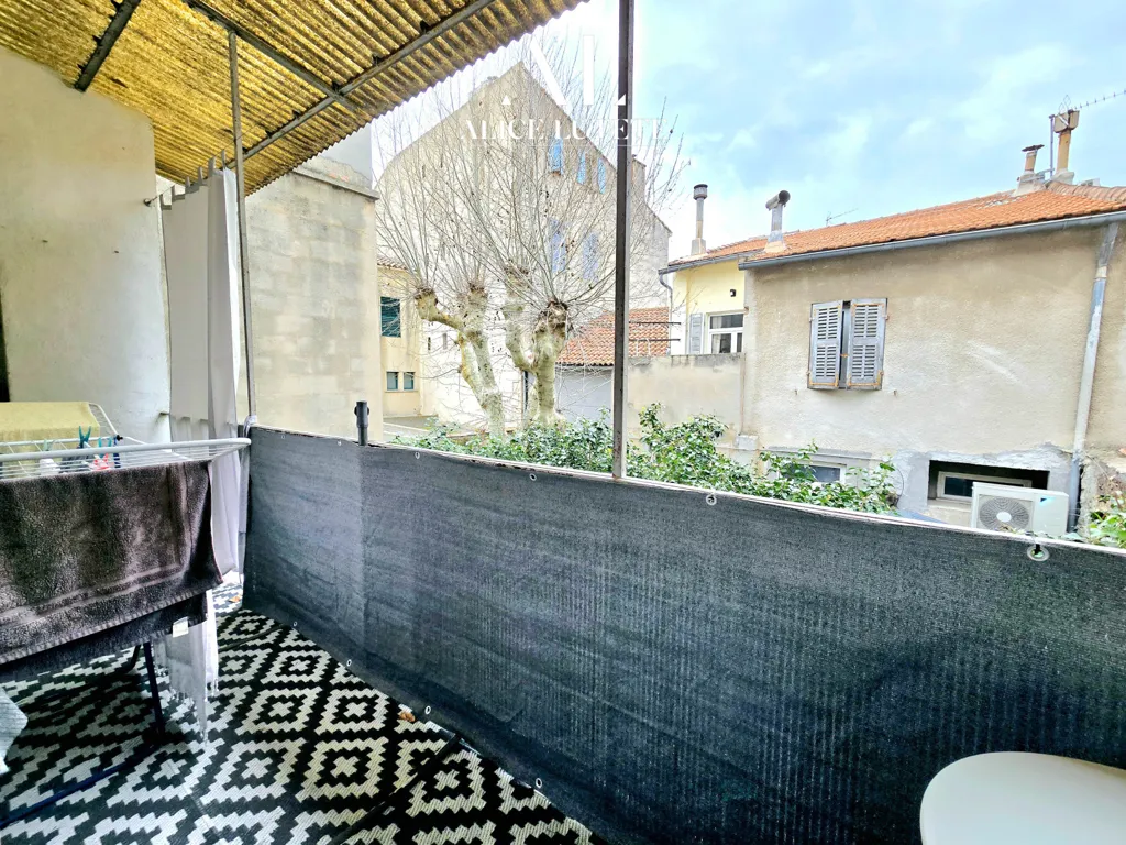Rõdu - Fully Let Building with Terrace in Saint-Barnabé, Marseille