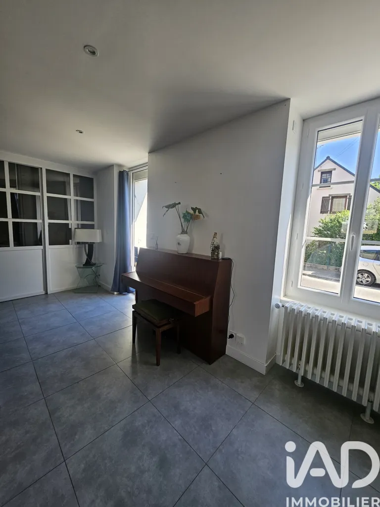 Séjour - Maison de Caractère Rénovée avec Jardin à Plessé