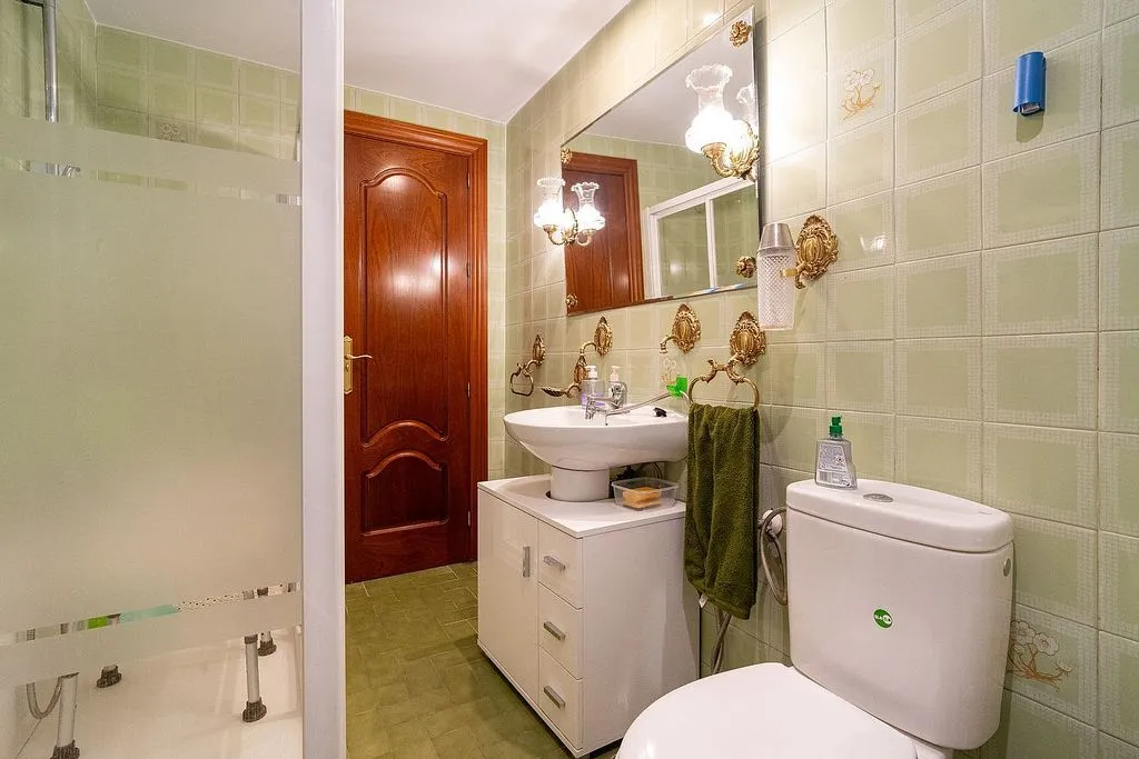 Vannitoad - Apartment with Terrace in Pajaritos