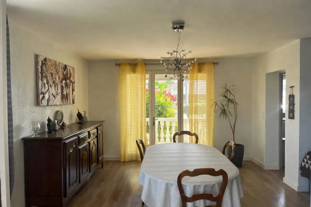Salle à manger - Villa 4 Faces avec Piscine à Cazouls-lès-Béziers