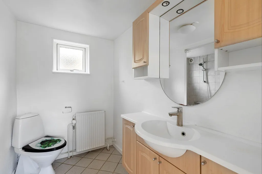 Vannitoad - 1½ Storey Villa in Quiet Ørslev