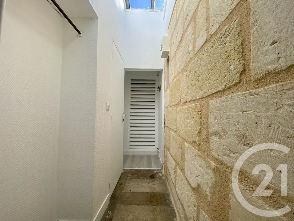 Entrée - Appartement T3 Refait à Neuf au Cœur de Bordeaux