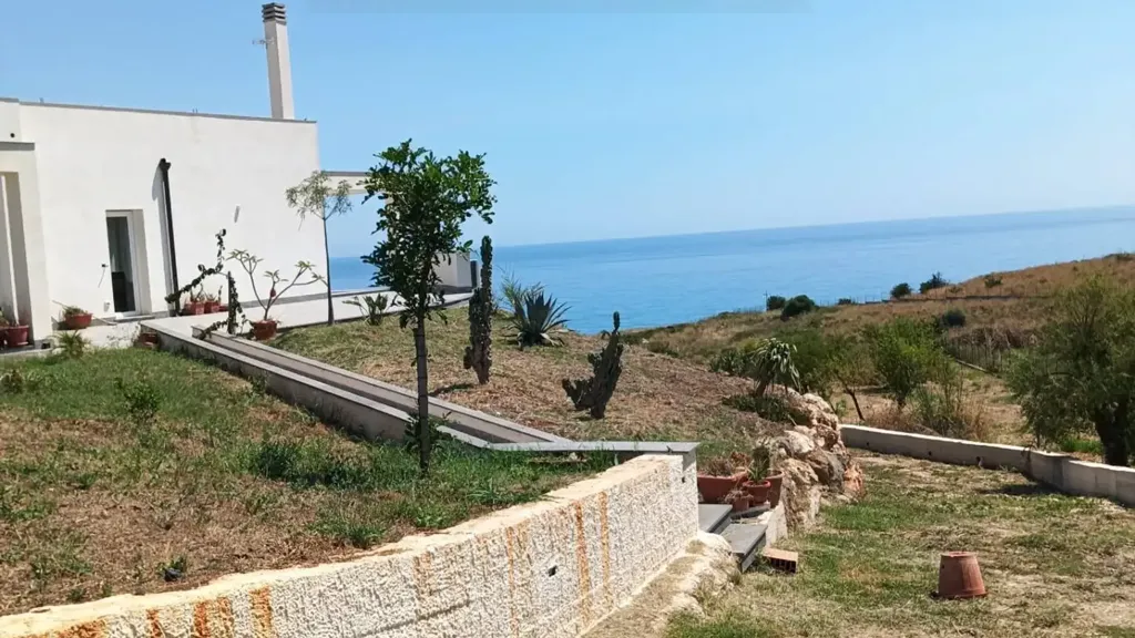 Aed - Newly Built Villa with Sea View in Augusta