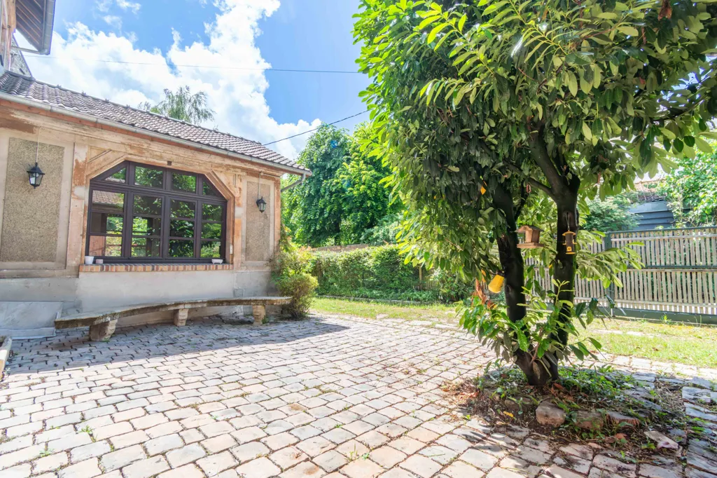 Jardin - Maison Ancienne avec Jardin au Centre Ville de Montmorency