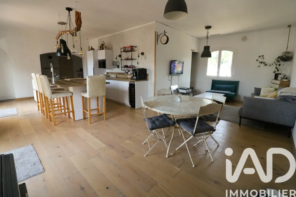 Sala da pranzo - Renovated Flat-Plan House with Pool in La Roquebrussanne