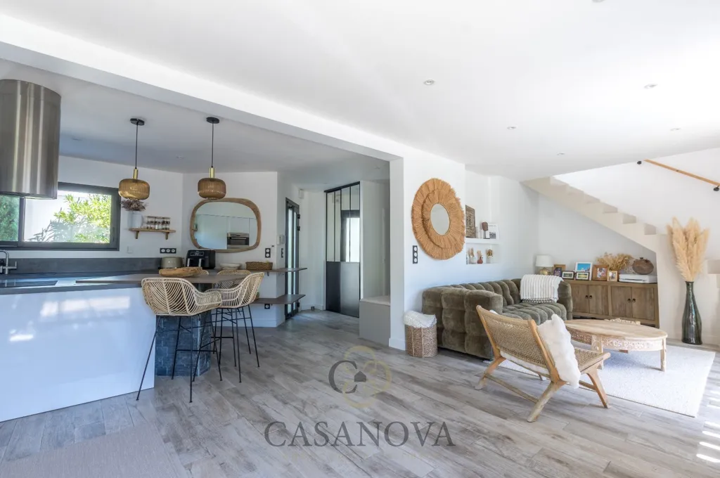 Elutuba - Contemporary Villa with Pool in Saint-Jean-de-Cornies