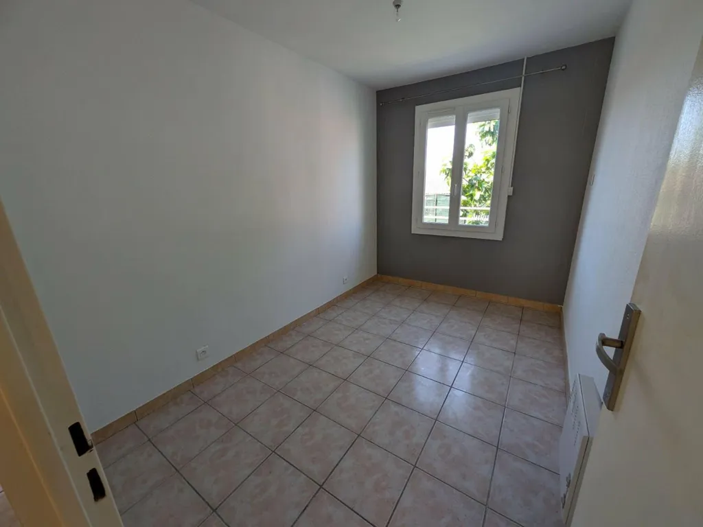Stanze - Ground Floor House with Garden in Servian