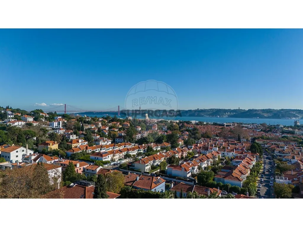 Õhuvaade - Luxury Villa with 1950s Charm in Lisbon