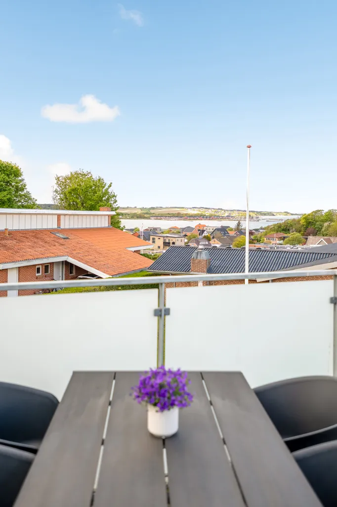Balcone - Fenced Villa with Garden in Lemvig