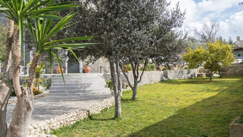 Aed - Luxury Villa with Pool in El Palmar de Troya