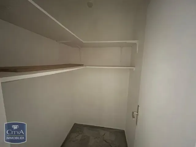 Rooms - 1-Bedroom Apartment with Patio in Menton