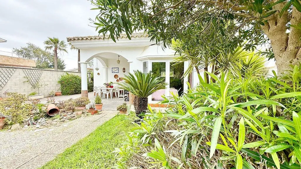 Jardin - Chalet with Pool on Ctra de La Playa, Chiclana