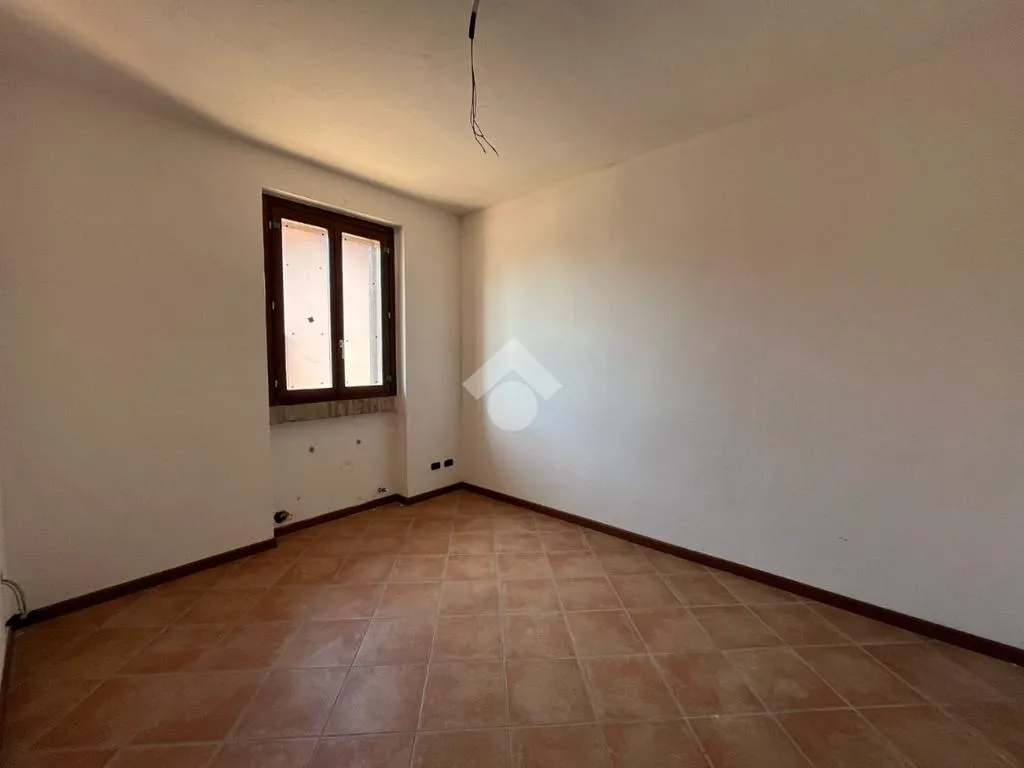 Rooms - Trilocale with Private Garage in Cadeo