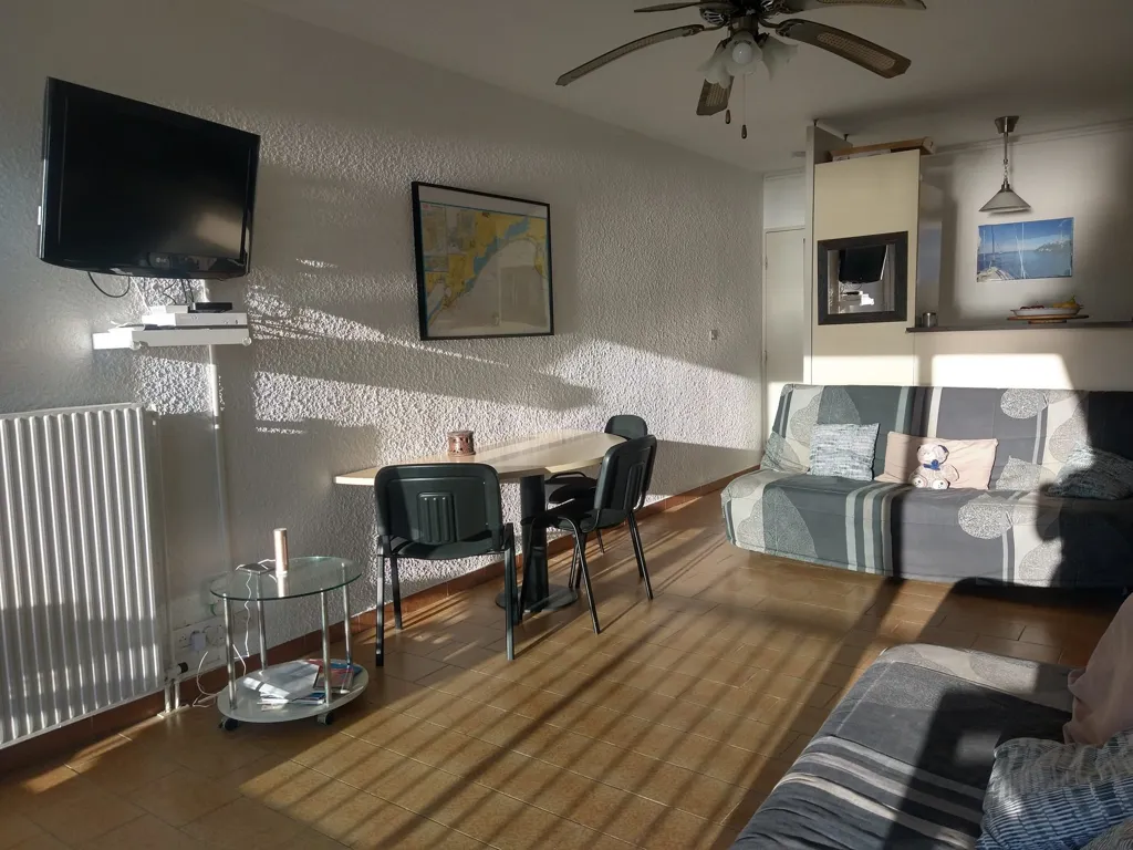 Elutuba - Furnished Flat with Sea View on 3rd Floor