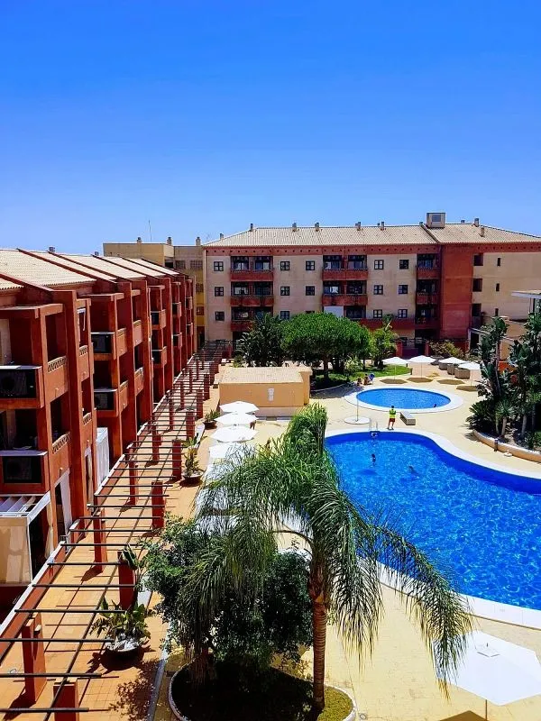 Piscina - 1-Bed Apartment with Pool on Avenida Del Decano