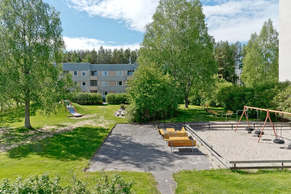 Aed - Apartment with Balcony in Mariehem