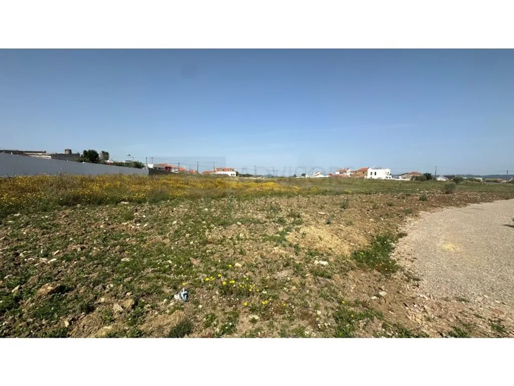 Jardin - Urban Plot with Serra de Sintra Views in Terrugem