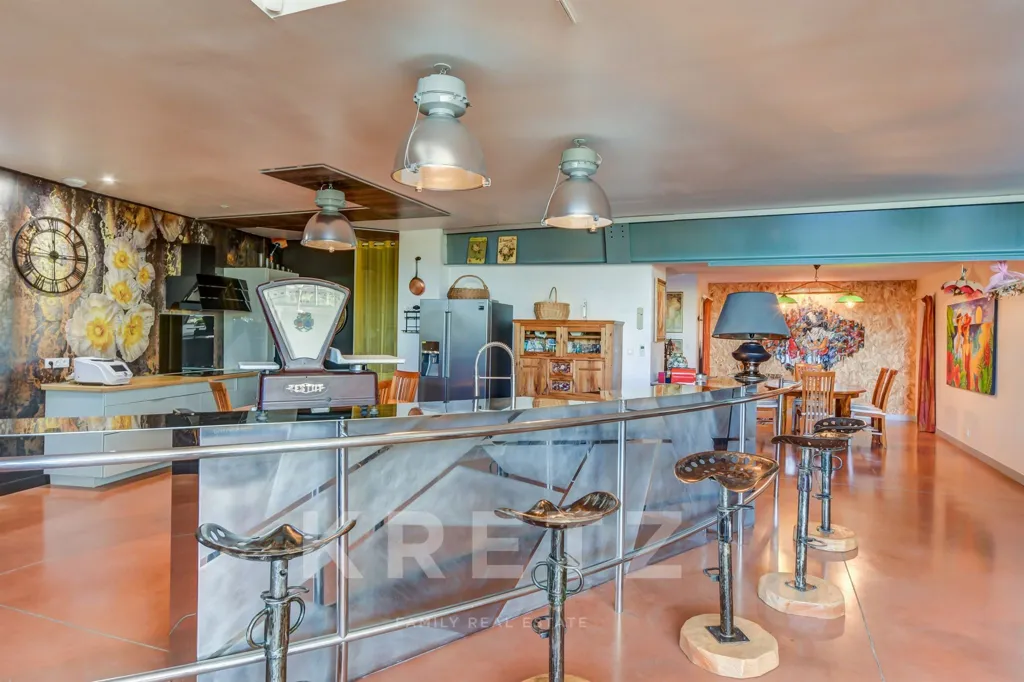 Cuisine - Villa Contemporaine avec Piscine en Bord de Garonne