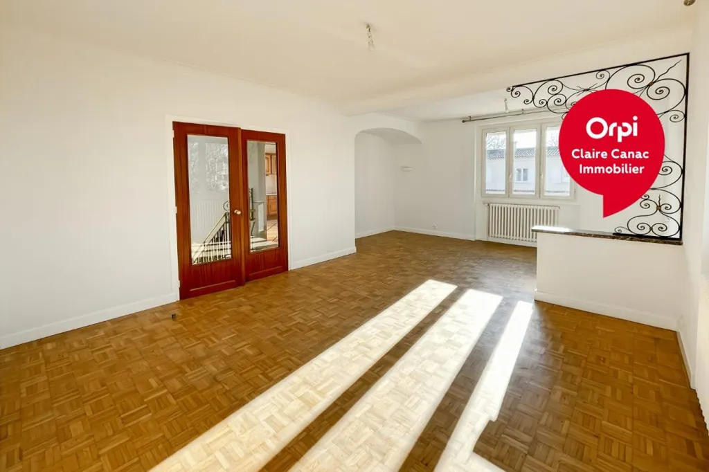 Rooms - Charming 3-Piece House with Terrace in Castres