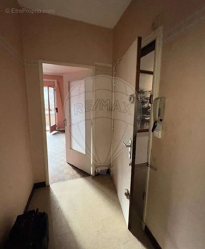 Appartement 1 pièces à Marseille-4e