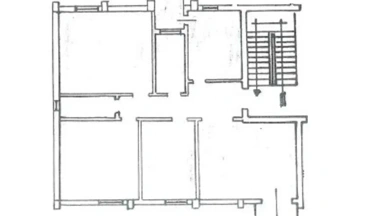 Plaan - 4-Room Apartment with Balcony in Ferrara