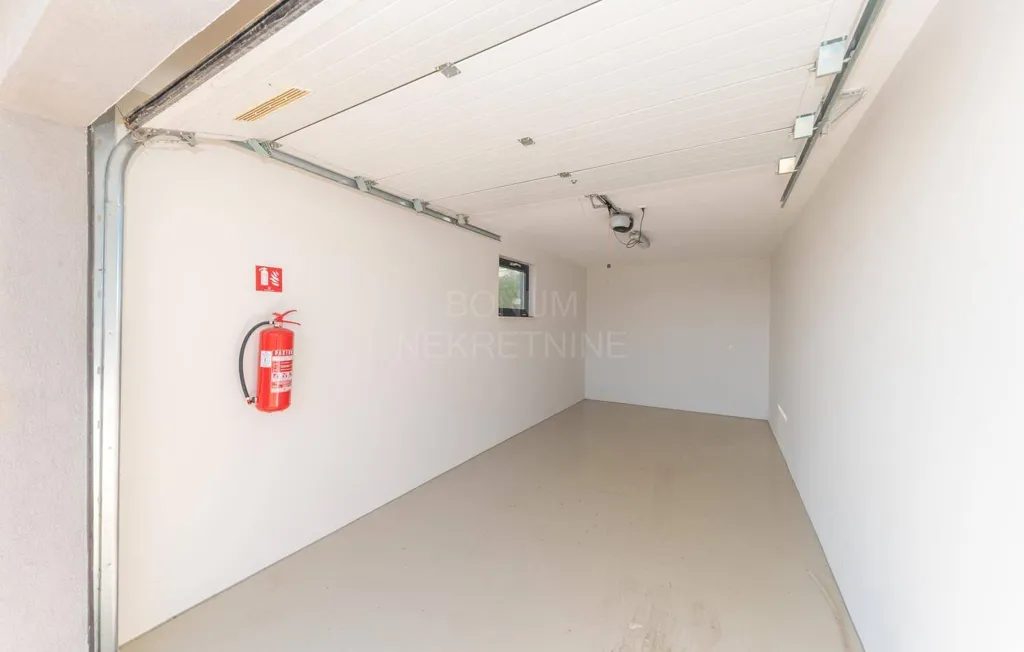 Garaaž - Luxury Apartment with Sea View in Primošten