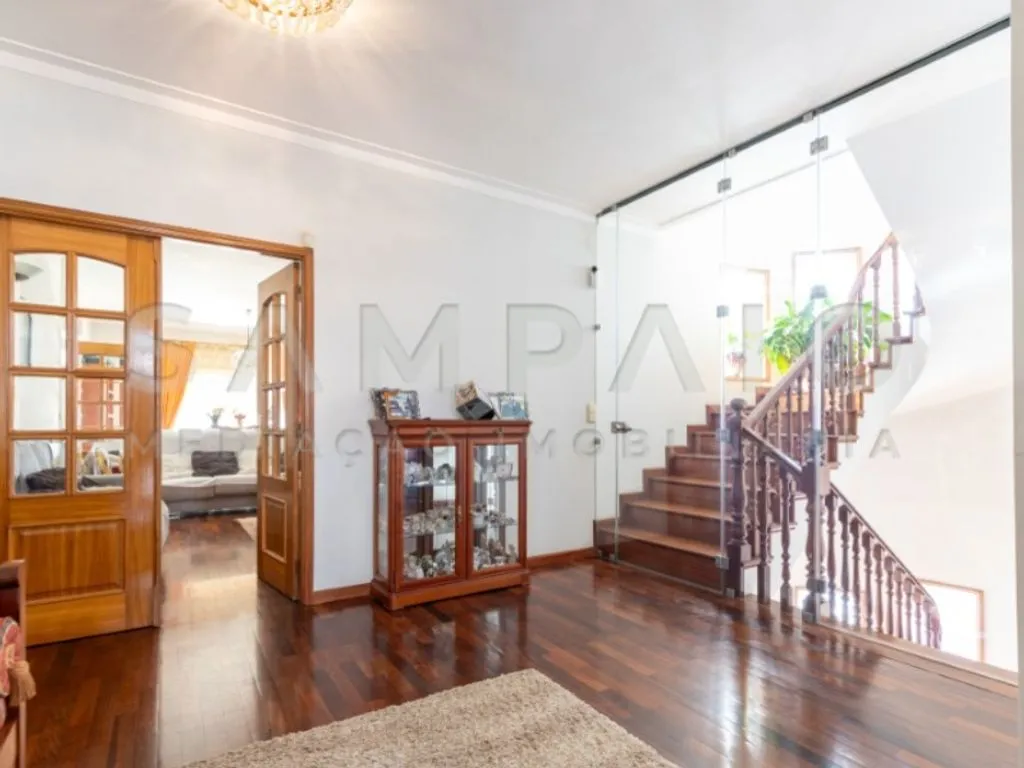 Esik - Luxury House with River View in Gondomar