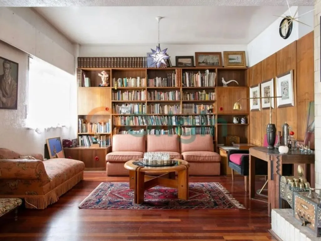 Séjour - Architect-Designed Flat with Terrace in Alto dos Moinhos